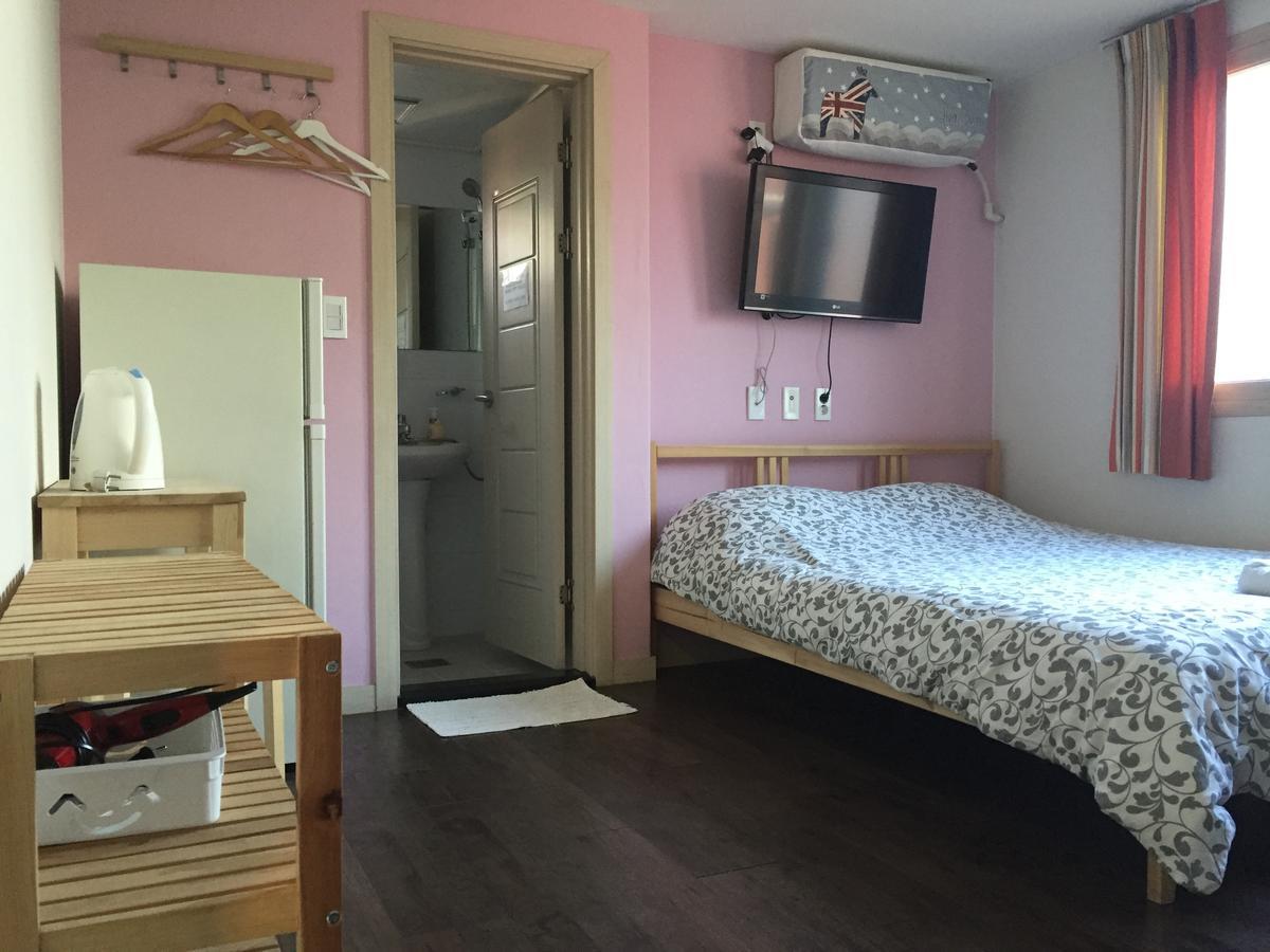 Hongdae Pencil Guesthouse Σεούλ Εξωτερικό φωτογραφία