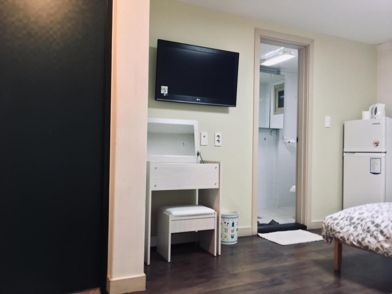 Hongdae Pencil Guesthouse Σεούλ Εξωτερικό φωτογραφία