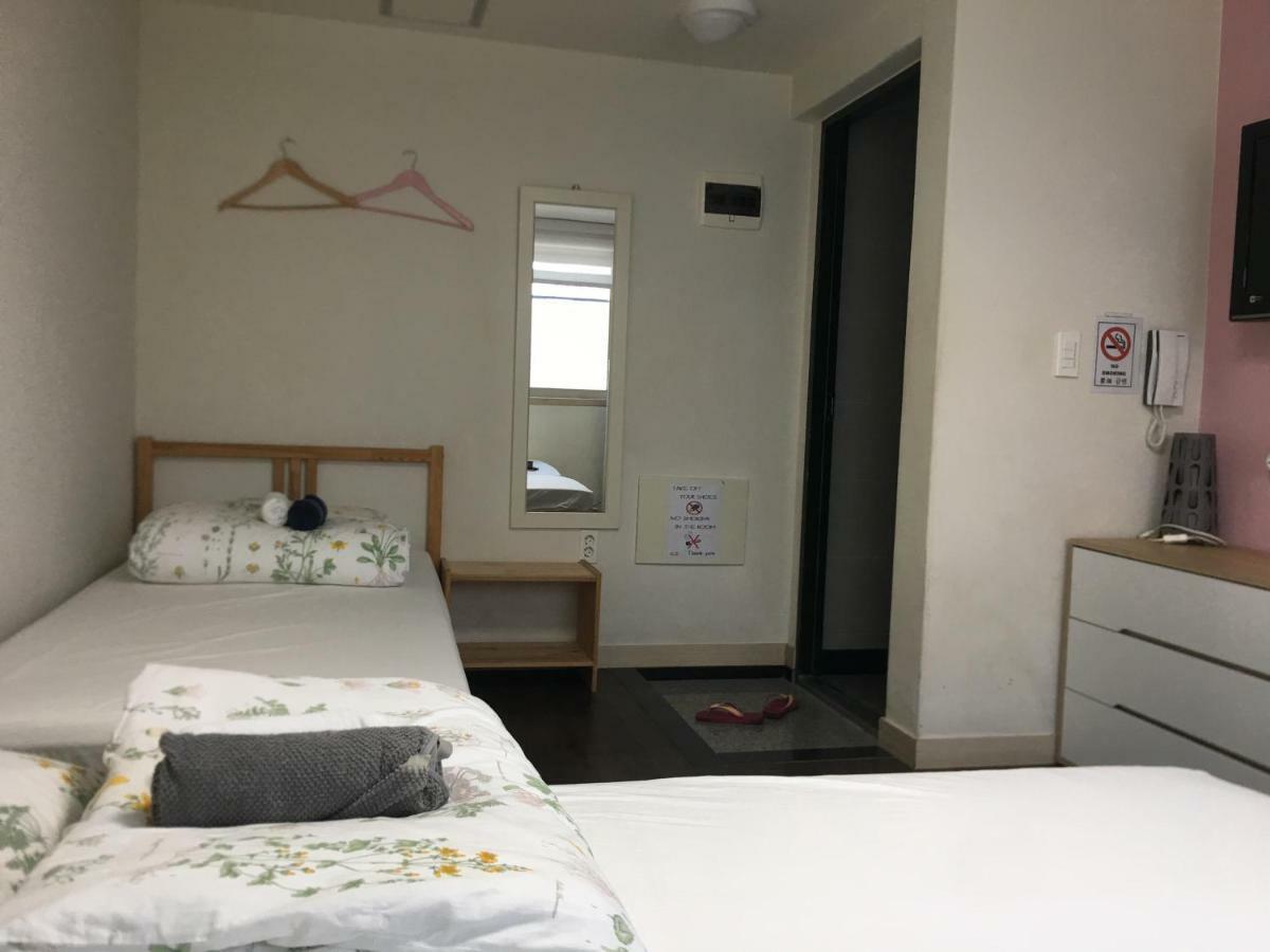 Hongdae Pencil Guesthouse Σεούλ Εξωτερικό φωτογραφία